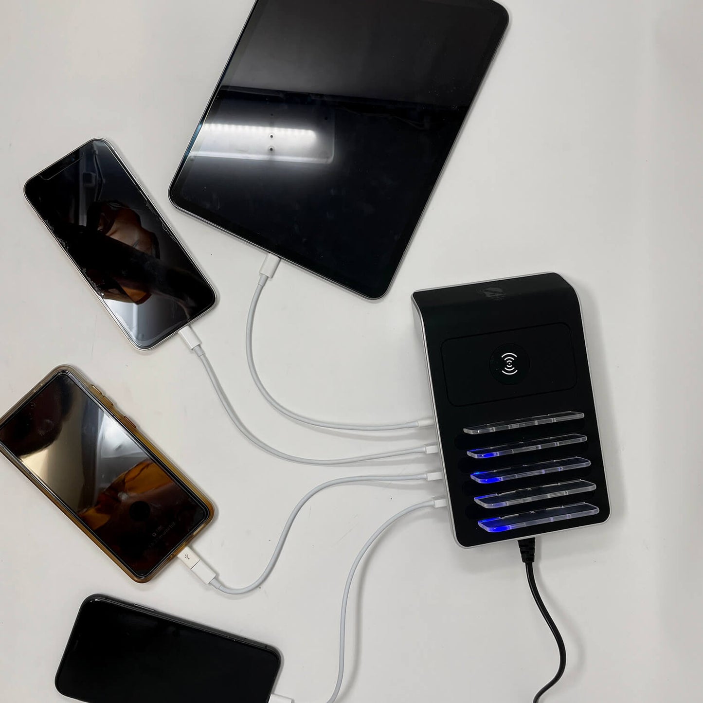 BBTEK Qi Wireless 5-Port Charging Dock